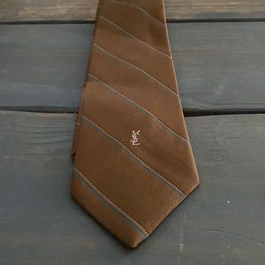 Designer tie